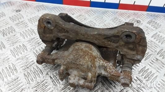 Суппорт тормозной передний правый mitsubishi L200