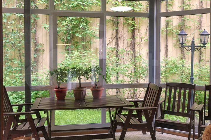 Дом 205 м² на участке 1,7 сот.