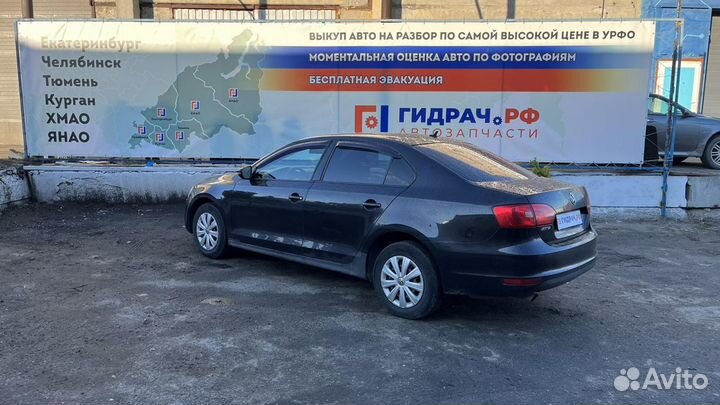 Фонарь задний (стоп сигнал) Volkswagen Jetta (A6)