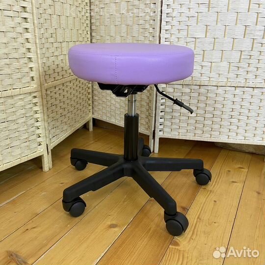 Стул таблетка