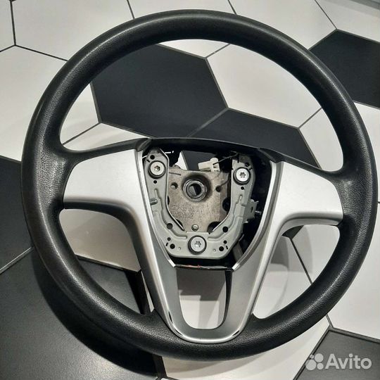Руль hyundai solaris 1