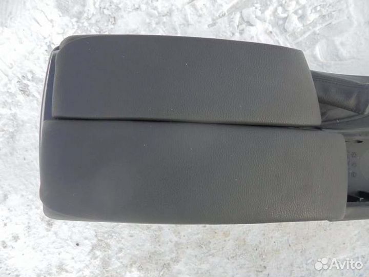 Бардачок между сиденьями Bmw 3-Series E90 N52B25A