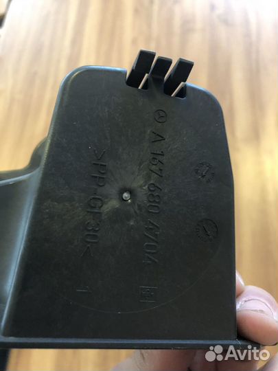 Накладка багажника правая V167 GLE