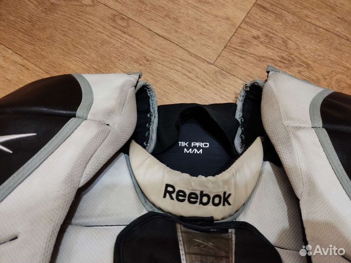 Вратарский нагрудник Reebok 11K PRO