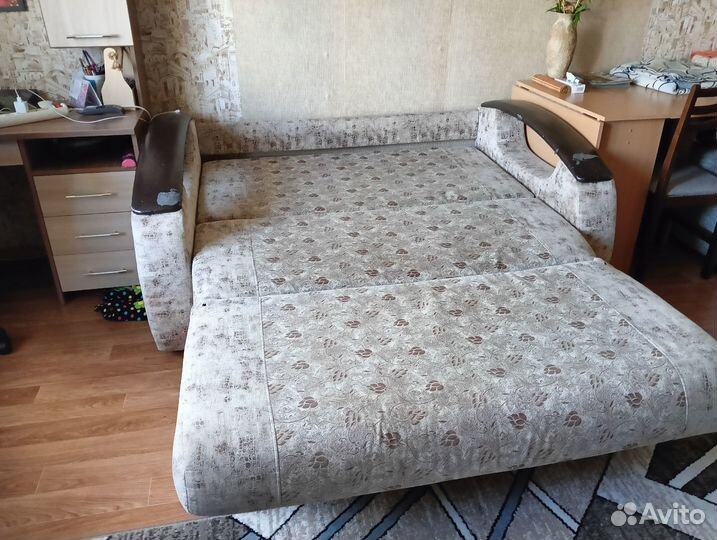 Диван б/у