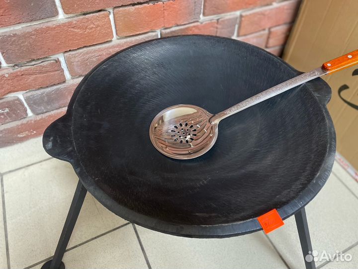 Чугунная сковорода садж