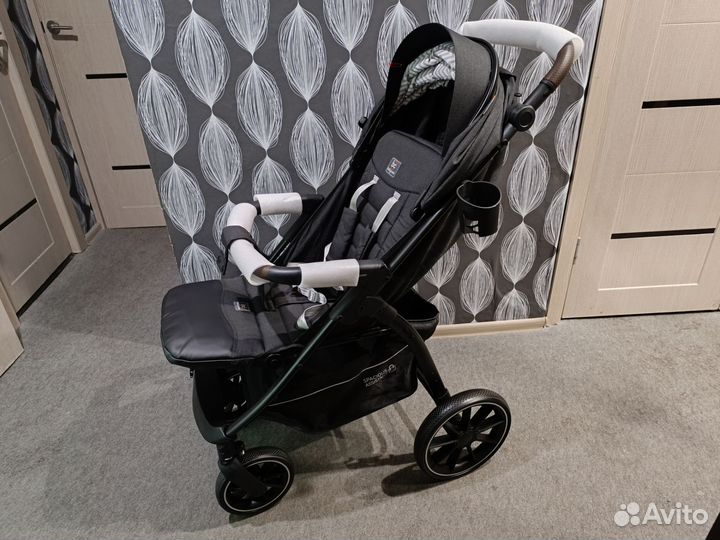 Новая прогулочная коляска Babycare Venga