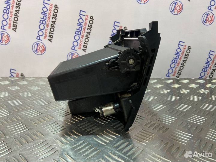 Ящик передней консоли Suzuki SX4 1