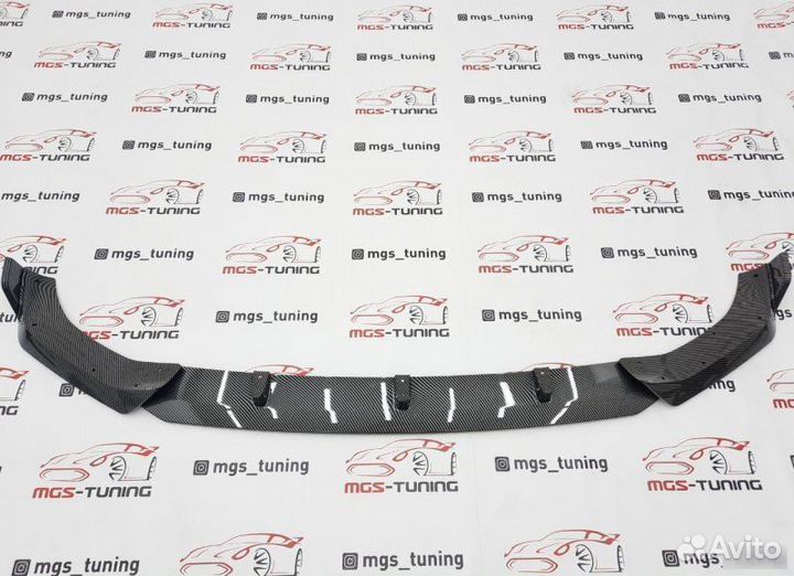 Губа переднего бампера BMW X7 G07 Под карбон