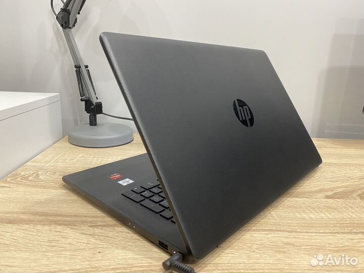 HP Laptop 17-cp0054ur