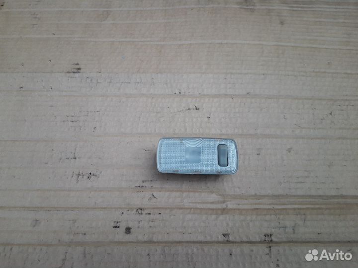 Плафон салонный Nissan X-Trail T31