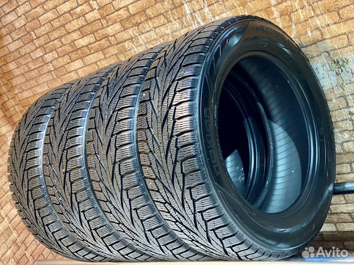 Nokian Tyres Hakkapeliitta R2 SUV 215/60 R17