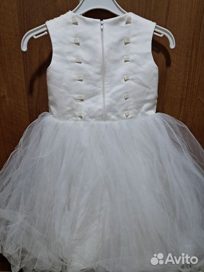 Нарядное платье для девочки 98