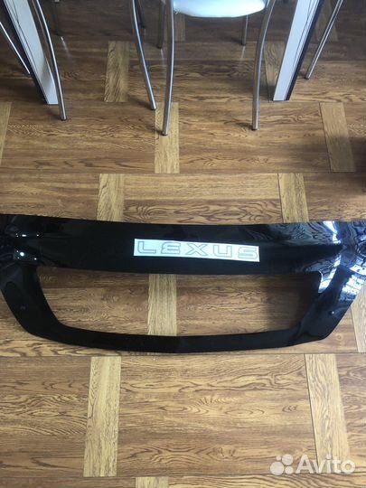 Дефлектор капота