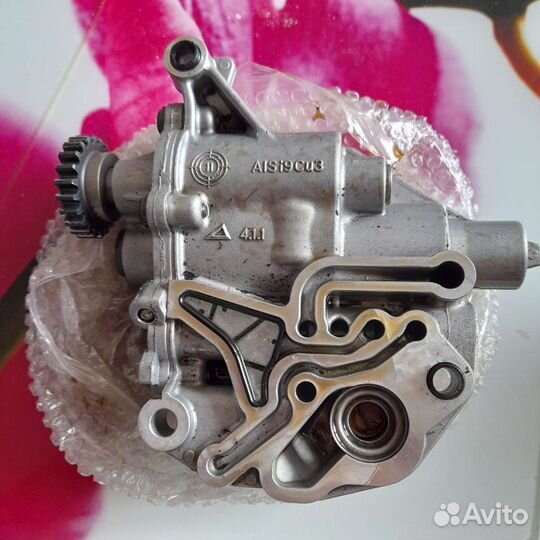 Масляный насос Skoda Yeti новый