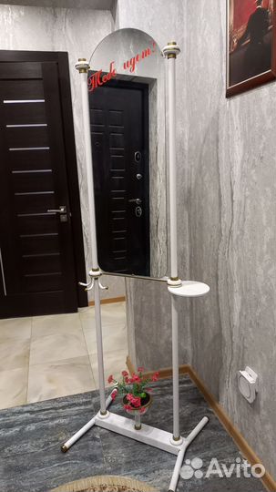 Продам зеркальную стойку, для дома и офиса