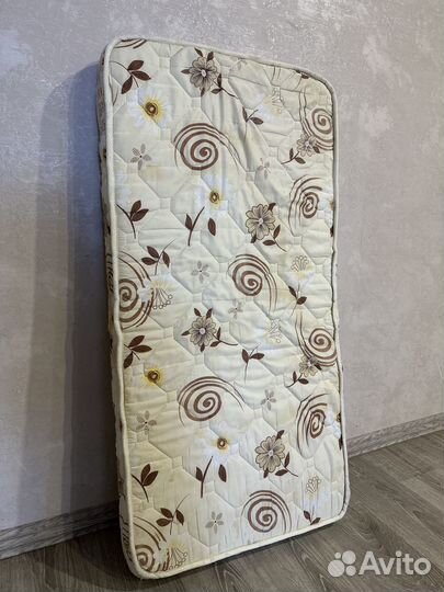 Продам матрас в отличном состоянии