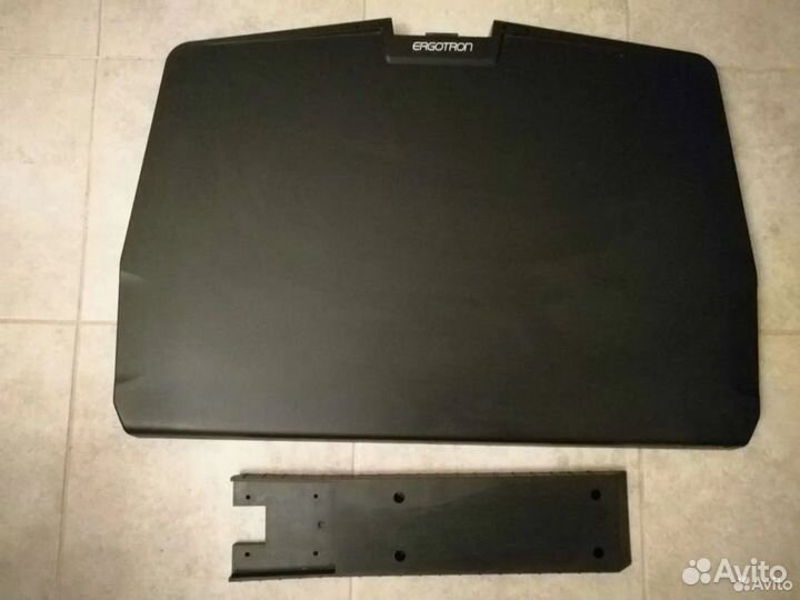 Ergotron Workfit-P. Регулируемая высота для ноута