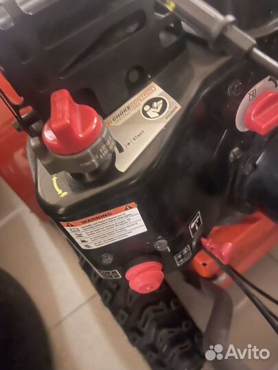 Снегоуборщик бензиновый Husqvarna ST 230