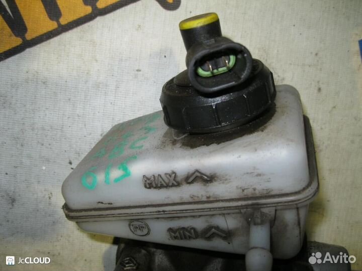 Бачок для тормозной жидкости на renault logan LS0G