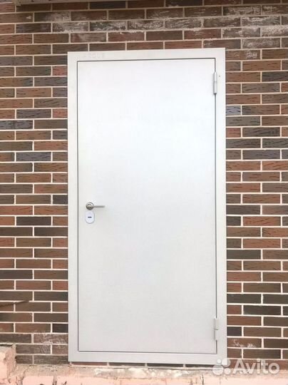 Дверь входная металлическая с терморазрывом