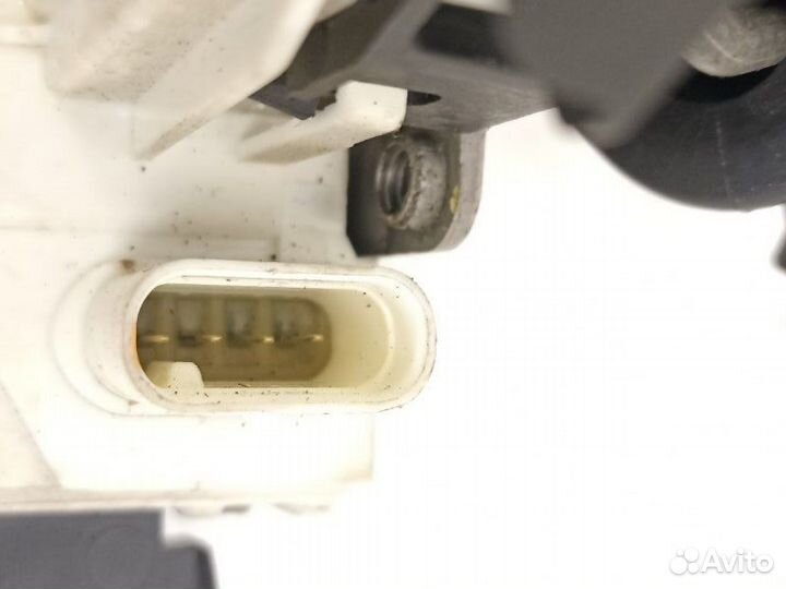 Замок двери передний левый Mercedes-Benz E-Class