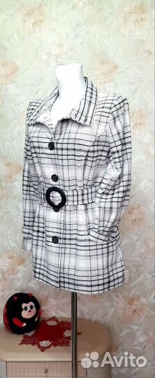 Новое полупальто. 48-50
