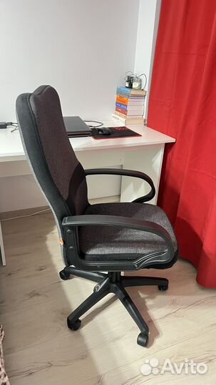 Компьютерное кресло