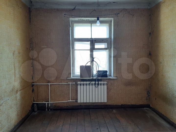 Комната 10 м² в 4-к., 2/2 эт.
