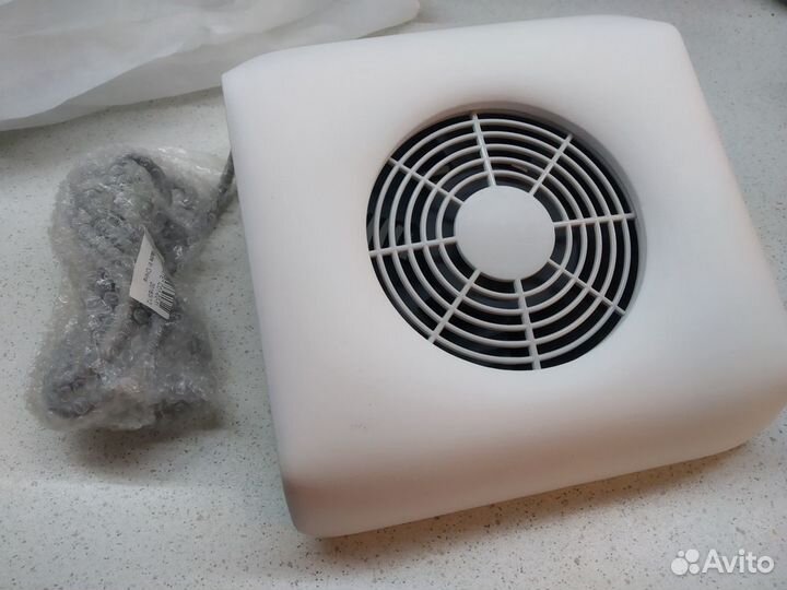 Пылесос для маникюра новый