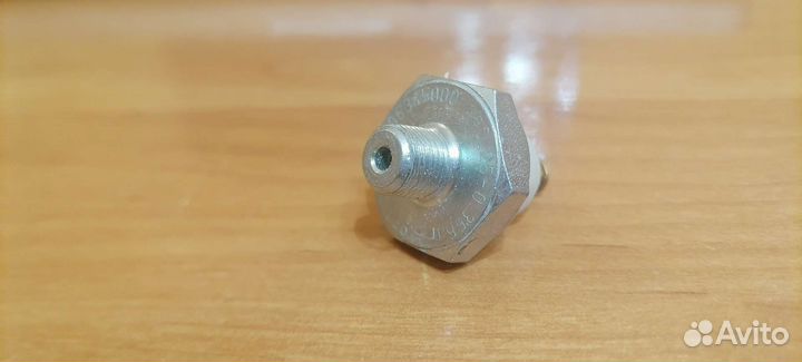 Новый bosсh. Датчик давления масла