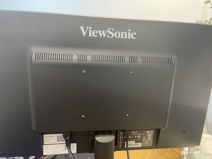 Монитор ViewSonic