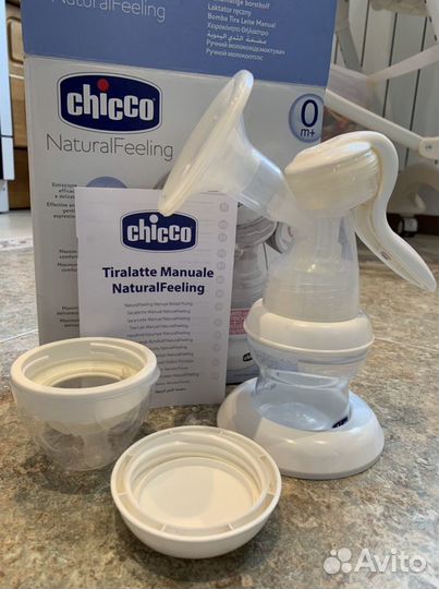 Молокоотсос ручной Chicco с бутылочкой