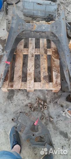 Траверса рамы задняя / XF95/XF105 (DAF)