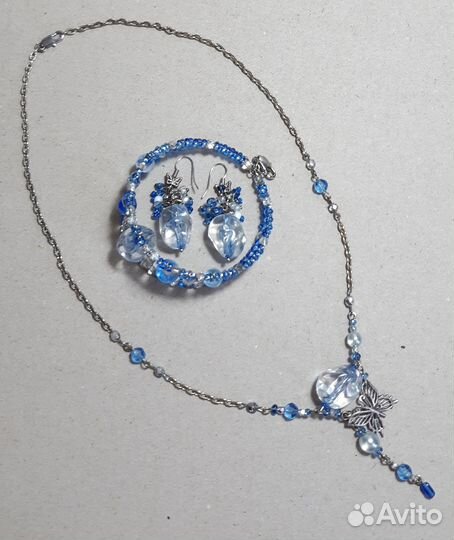 Колье, серьги и браслет. Комплект ручной работы