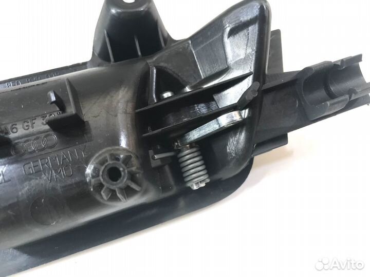 Ручка задняя левая Audi A4 B7