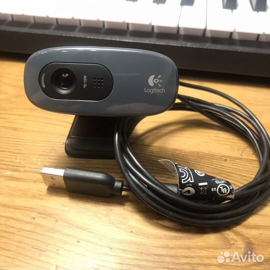 Logitech HD Webcam C270 вебкамера