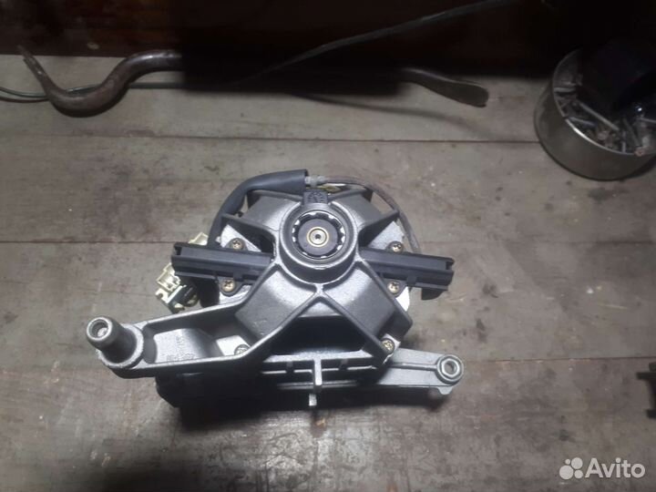 Двигататель стиральной машины Beko