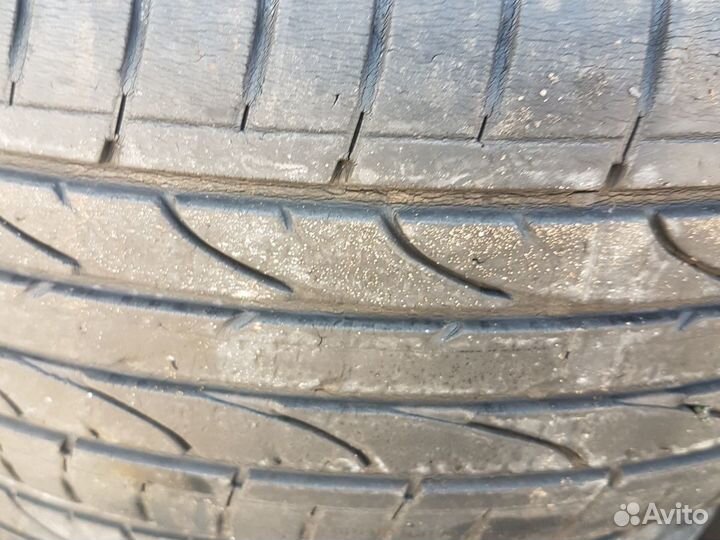 Bridgestone Dueler H/P Sport 215/60 R17