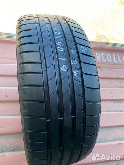 Bridgestone Turanza T005 225/40 R19 93W