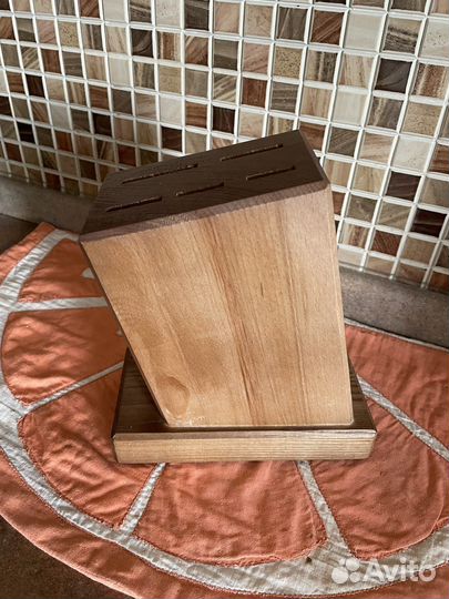 Подставка для кухонных ножей деревянная