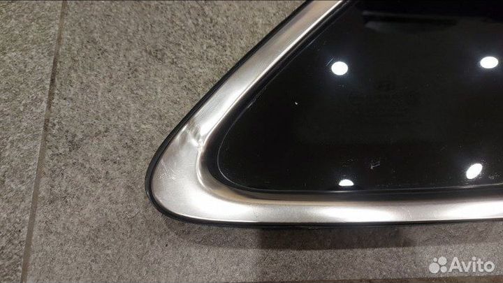 Форточка глухая Hyundai Equus 2012