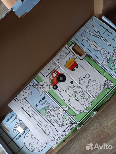 Картонный домик