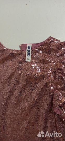 Платье с пайетками нарядное для девочки