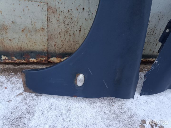 Крыло переднее левое правое Peugeot 206