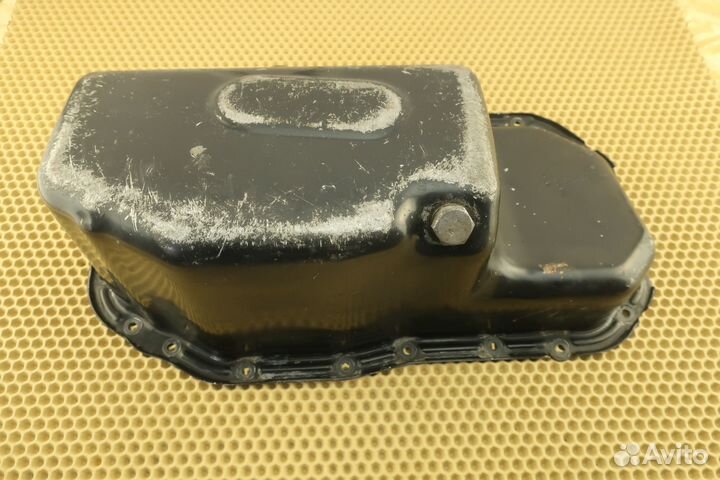 Поддон двигателя VAG 03C103601BE