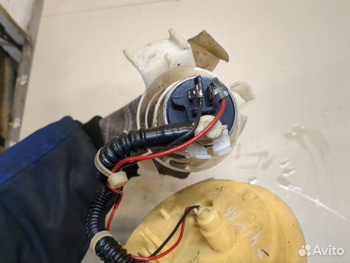 Насос топливный электрический BMW 5 F10, 2010