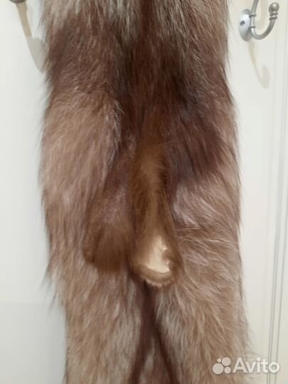Меховая горжетка песец/лисец, чулком с лапками