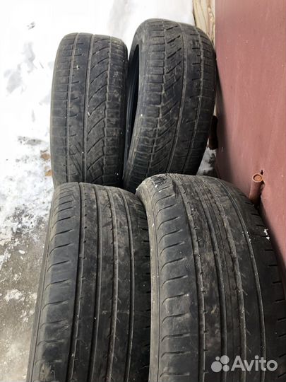 Goodyear EfficientGrip 215/55 R16