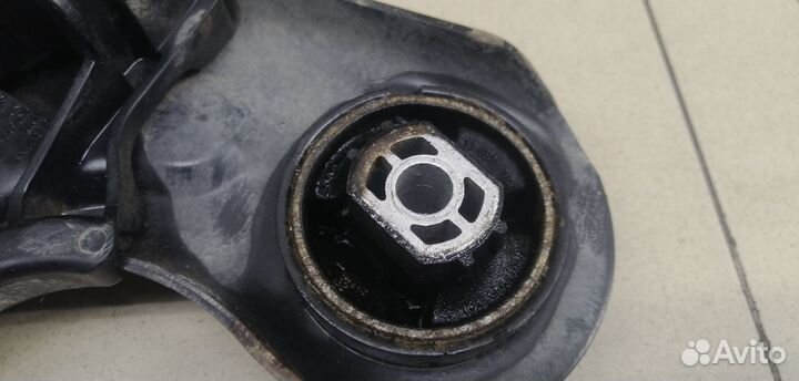 Рычаг задний продольный правый Octavia (A5 1Z) 200